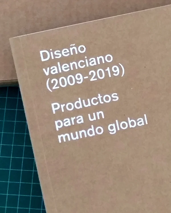 Revista Diseño Valenciano 2009-2019 por Tomás Gorria